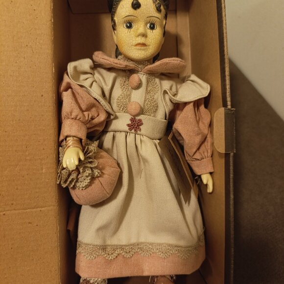 Cracker Barrel Doll Collection - Agnes - Picture 3 of 9